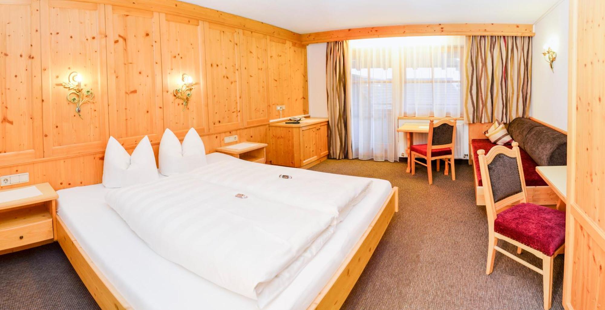 Hotel Garni Alpenblick Ишгъл Екстериор снимка